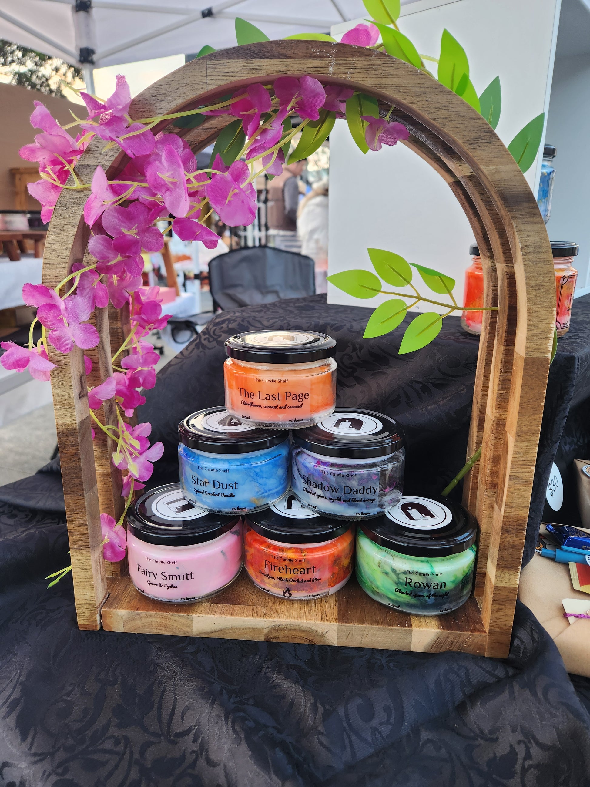 Handmade soy wax bookish candles and blind date books. Book and candle bundle gifts. New Zealand based Little Osha Quicksilver. Booktok Bookstagram The Candle Shelf